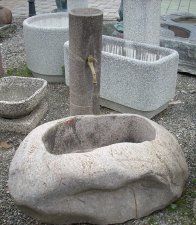 Brunnen Stein Naturstein Gartenbrunnen Steinmetz Vorarlberg