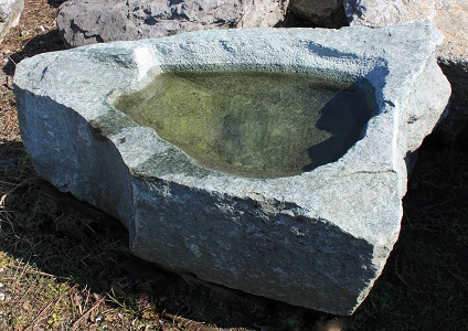 Brunnen Vorarlberg Stein Naturstein Schweiz Garten Wasserspiel