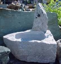 Brunnen Stein Naturstein Gartenbrunnen Steinmetz Vorarlberg