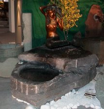 Brunnen Stein Naturstein Gartenbrunnen Steinmetz Vorarlberg