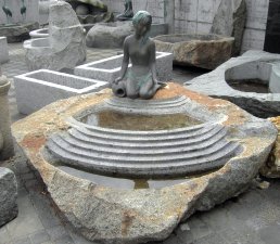 Brunnen Stein Naturstein Gartenbrunnen Steinmetz Vorarlberg